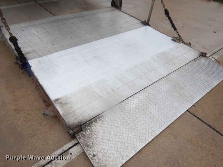 image for item KC9261 2014 Waltco WDV45  heavy duty semi lift