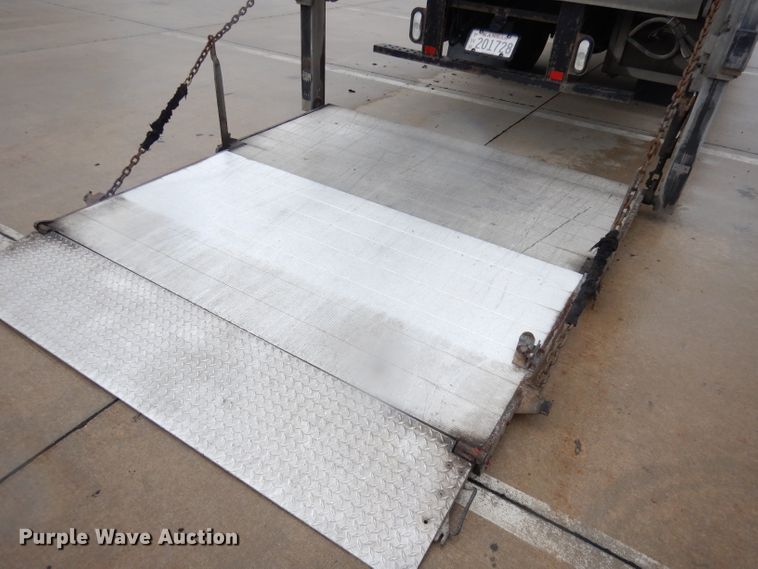 image for item KC9261 2014 Waltco WDV45  heavy duty semi lift