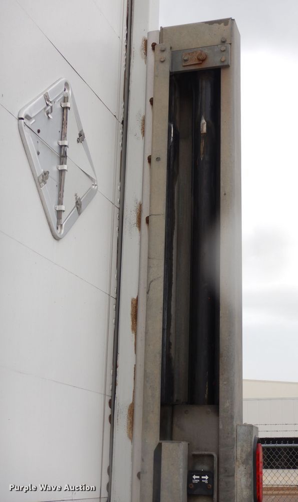 image for item KC9261 2014 Waltco WDV45  heavy duty semi lift