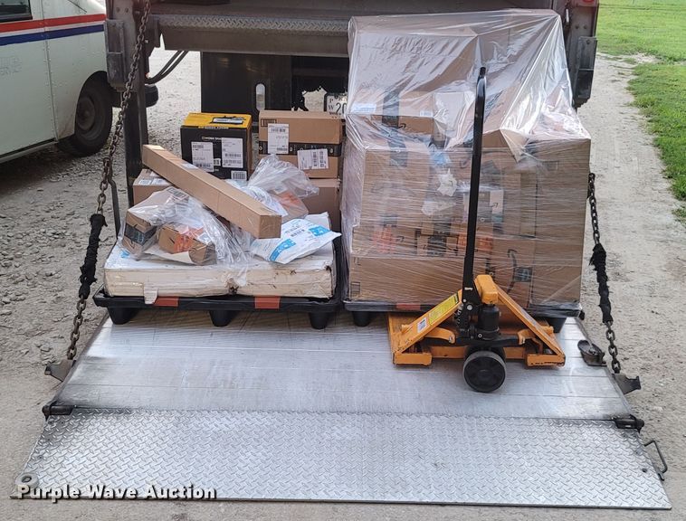 image for item KC9261 2014 Waltco WDV45  heavy duty semi lift