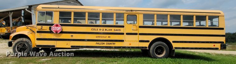 image for item KD9396 1995 International 3800  school bus