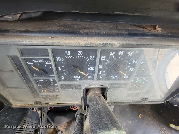 image for item KD9396 1995 International 3800  school bus