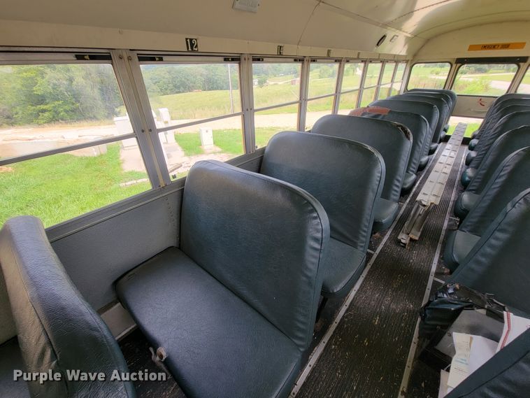 image for item KD9396 1995 International 3800  school bus