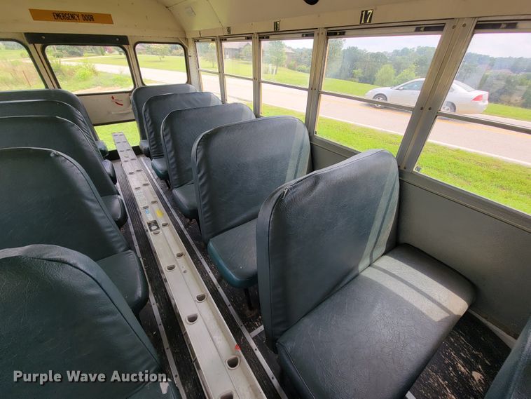 image for item KD9396 1995 International 3800  school bus