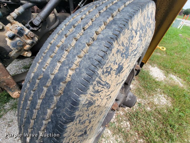 image for item KD9396 1995 International 3800  school bus