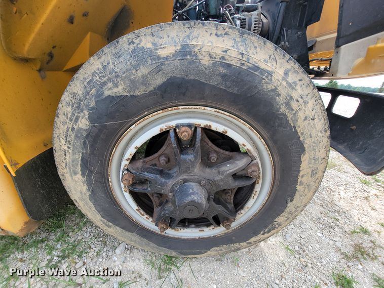 image for item KD9396 1995 International 3800  school bus