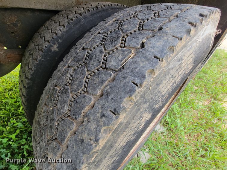 image for item KD9396 1995 International 3800  school bus