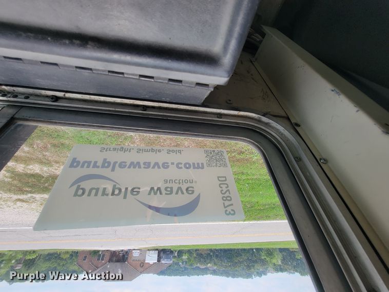 image for item KD9396 1995 International 3800  school bus