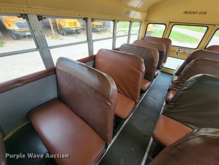 image for item KD9397 1987 GMC C6500  school bus