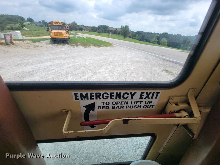 image for item KD9397 1987 GMC C6500  school bus