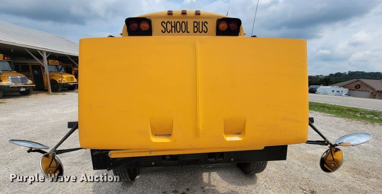 image for item KD9397 1987 GMC C6500  school bus