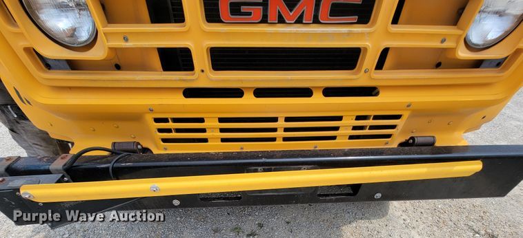 image for item KD9397 1987 GMC C6500  school bus