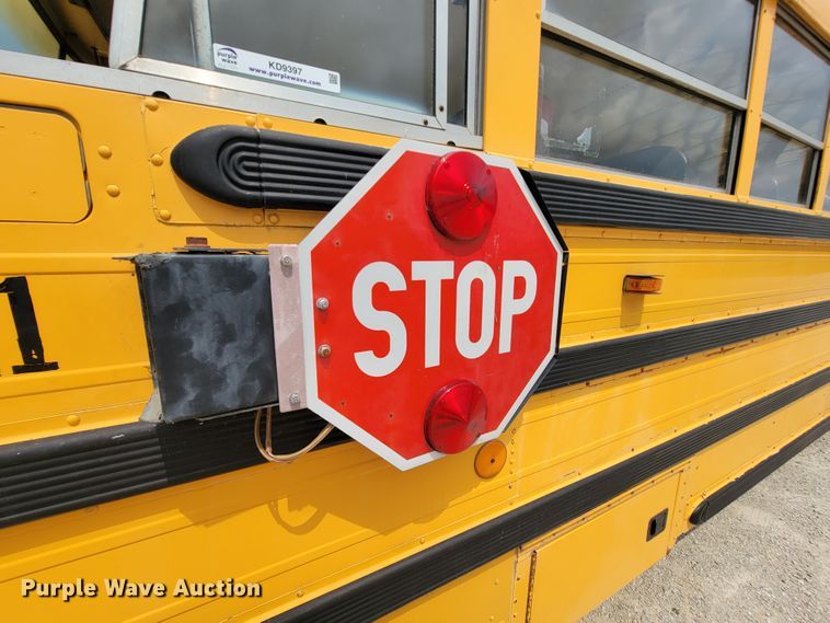 image for item KD9397 1987 GMC C6500  school bus