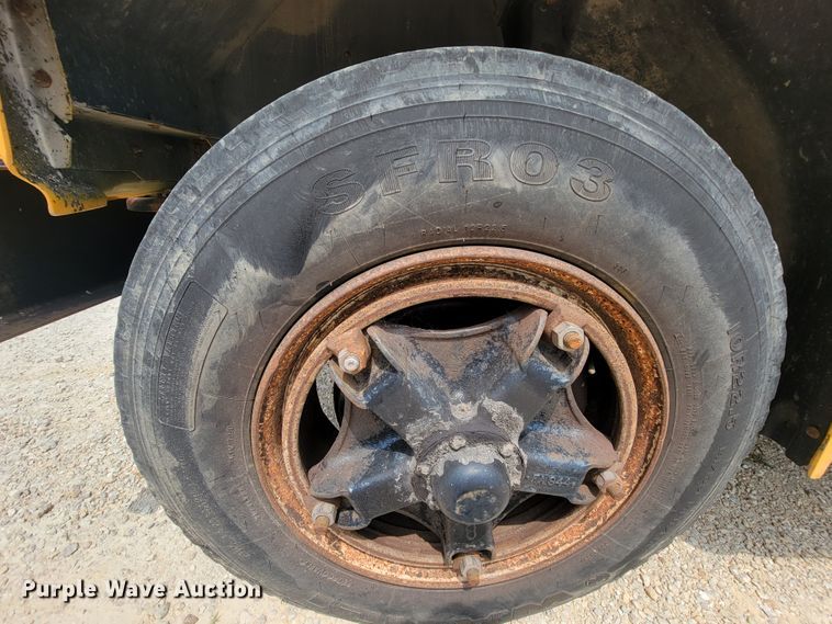 image for item KD9397 1987 GMC C6500  school bus