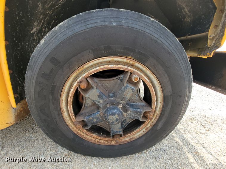 image for item KD9397 1987 GMC C6500  school bus