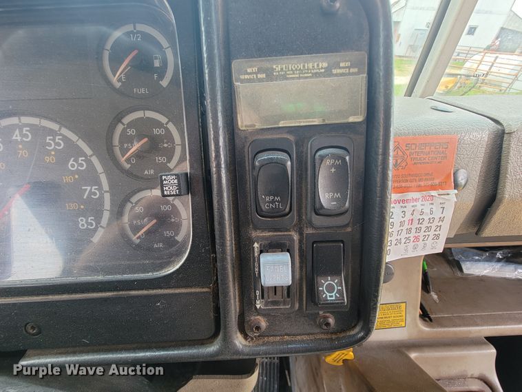 image for item KD9398 2006 Freightliner FS65  school bus