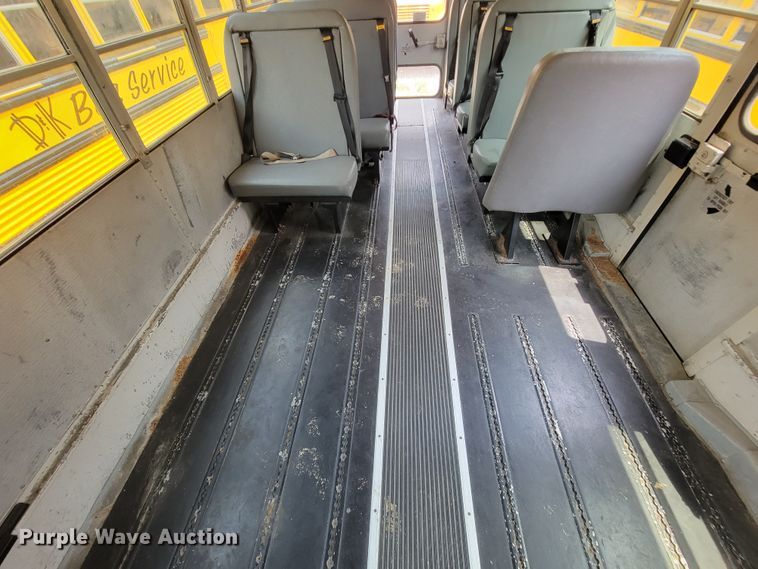 image for item KD9398 2006 Freightliner FS65  school bus