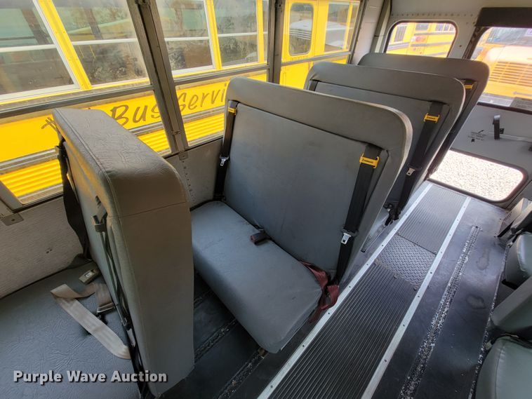 image for item KD9398 2006 Freightliner FS65  school bus