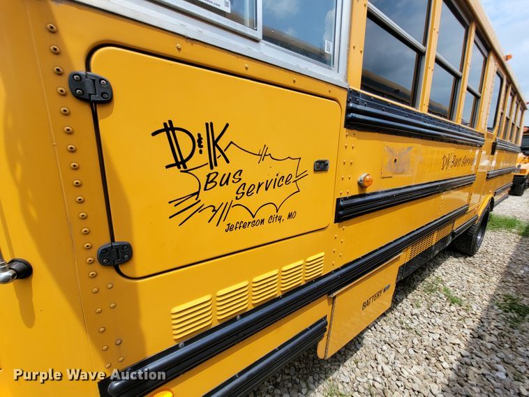 image for item KD9398 2006 Freightliner FS65  school bus