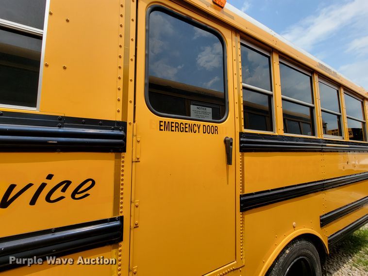 image for item KD9398 2006 Freightliner FS65  school bus