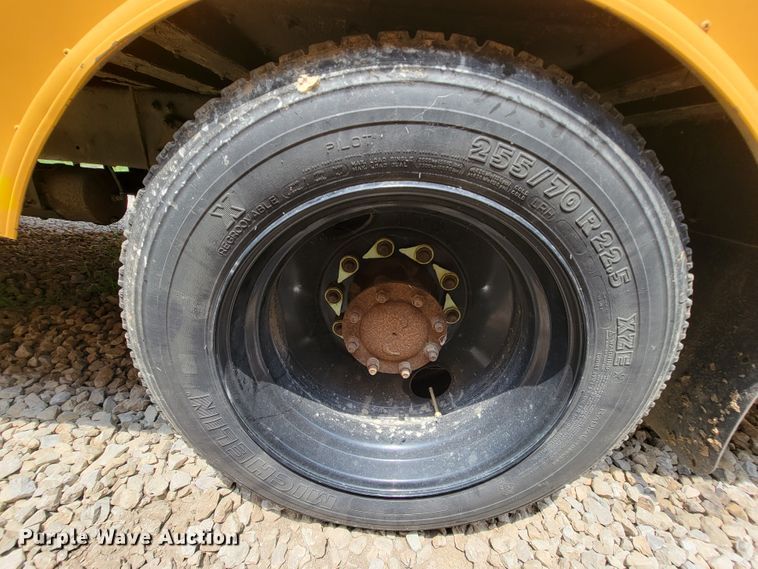 image for item KD9398 2006 Freightliner FS65  school bus