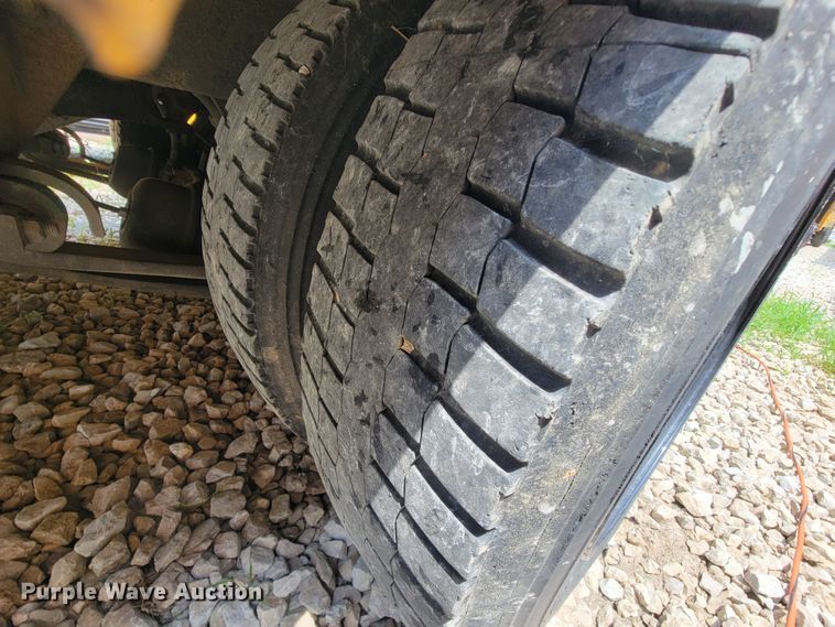 image for item KD9398 2006 Freightliner FS65  school bus