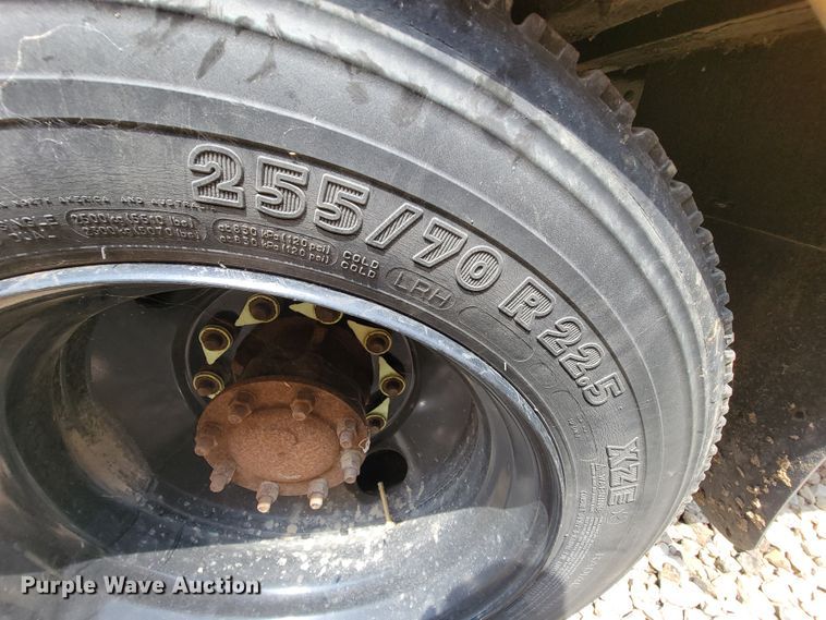 image for item KD9398 2006 Freightliner FS65  school bus