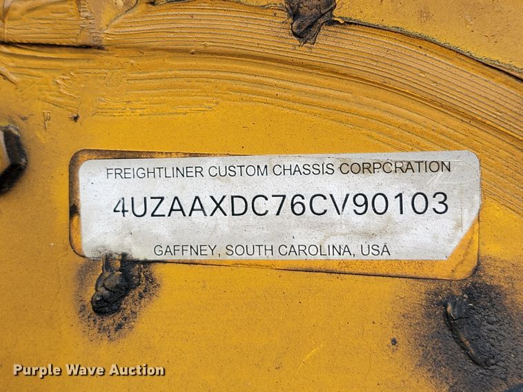 image for item KD9398 2006 Freightliner FS65  school bus