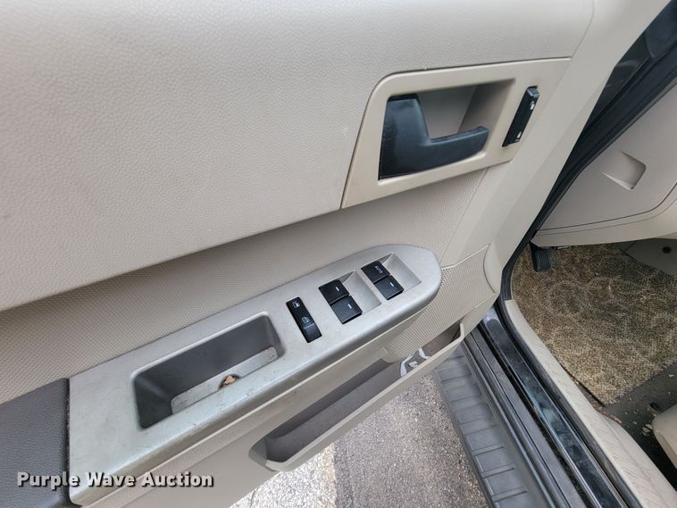 image for item KD9399 2008 Ford Escape XLT  SUV