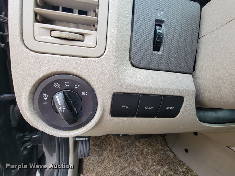 image for item KD9399 2008 Ford Escape XLT  SUV