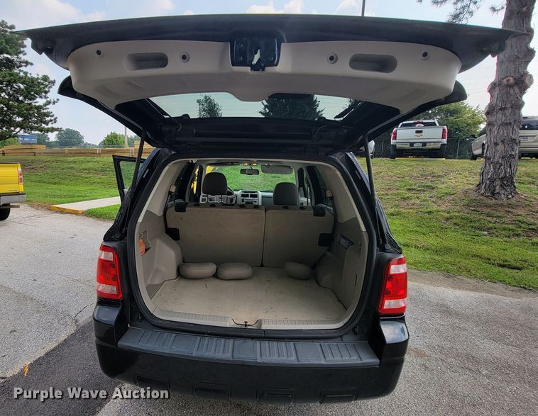 image for item KD9399 2008 Ford Escape XLT  SUV