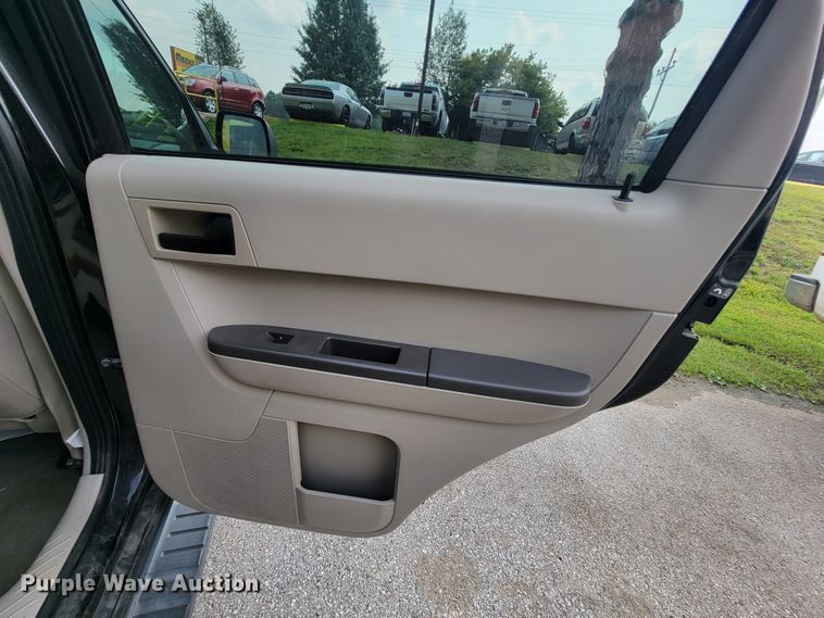 image for item KD9399 2008 Ford Escape XLT  SUV