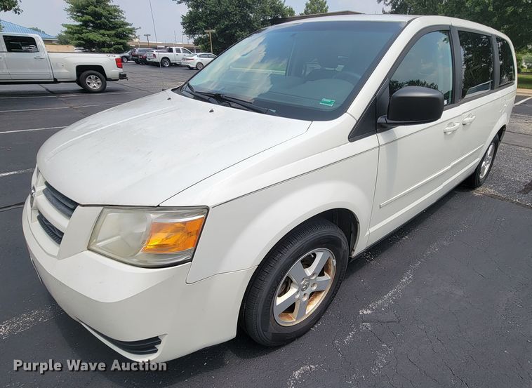 image for item KD9400 2010 Dodge Grand Caravan SE  van