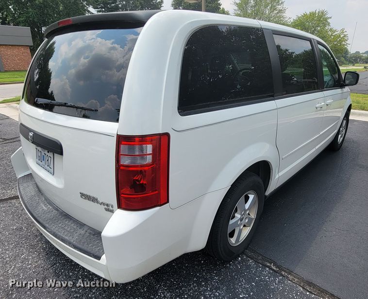 image for item KD9400 2010 Dodge Grand Caravan SE  van