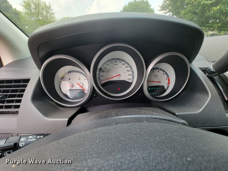 image for item KD9400 2010 Dodge Grand Caravan SE  van