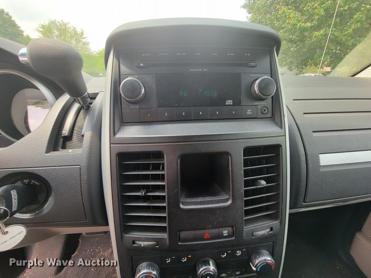 image for item KD9400 2010 Dodge Grand Caravan SE  van