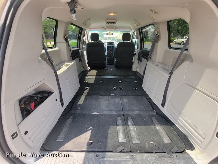 image for item KD9400 2010 Dodge Grand Caravan SE  van