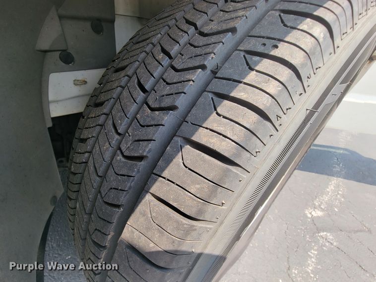 image for item KD9400 2010 Dodge Grand Caravan SE  van