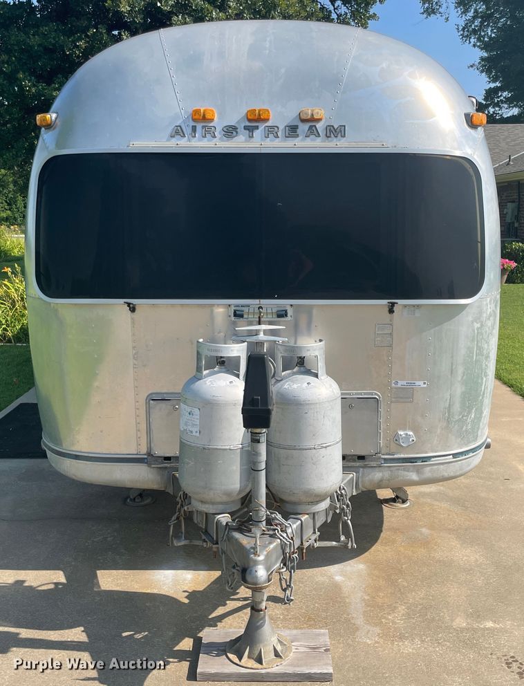image for item KK9546 1978 Airstream Sovereign  camper