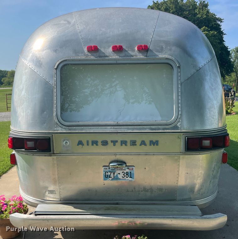 image for item KK9546 1978 Airstream Sovereign  camper