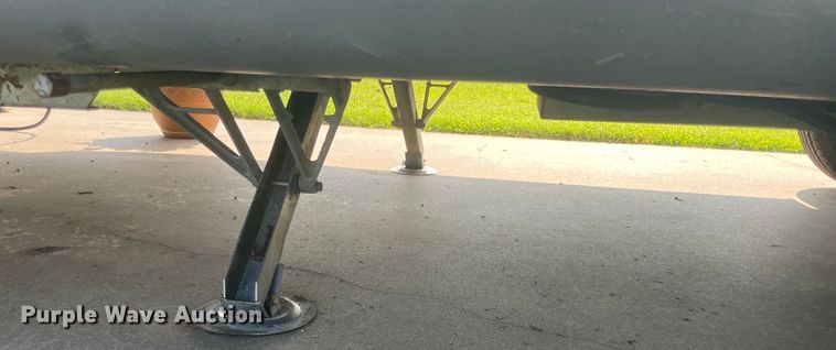 image for item KK9546 1978 Airstream Sovereign  camper