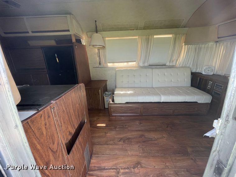 image for item KK9546 1978 Airstream Sovereign  camper
