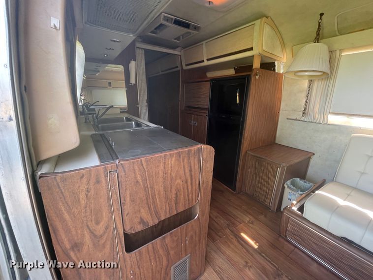 image for item KK9546 1978 Airstream Sovereign  camper