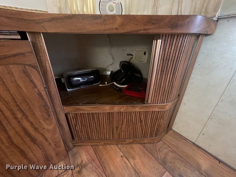 image for item KK9546 1978 Airstream Sovereign  camper