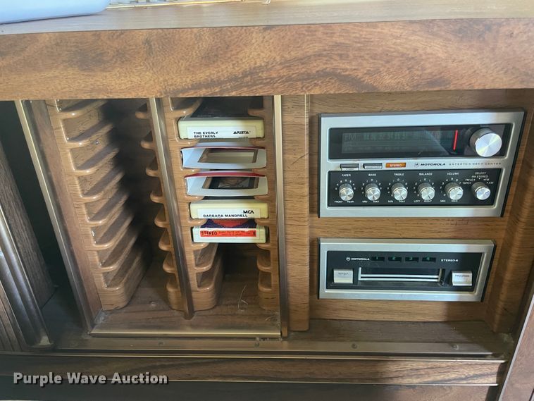 image for item KK9546 1978 Airstream Sovereign  camper