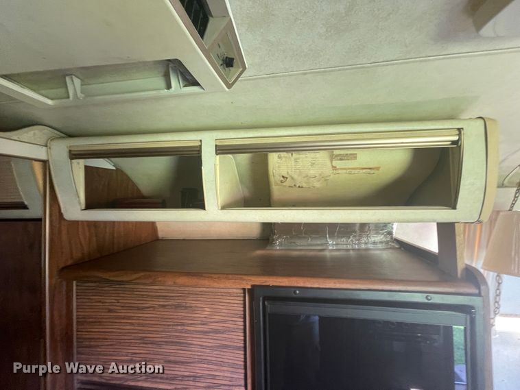 image for item KK9546 1978 Airstream Sovereign  camper