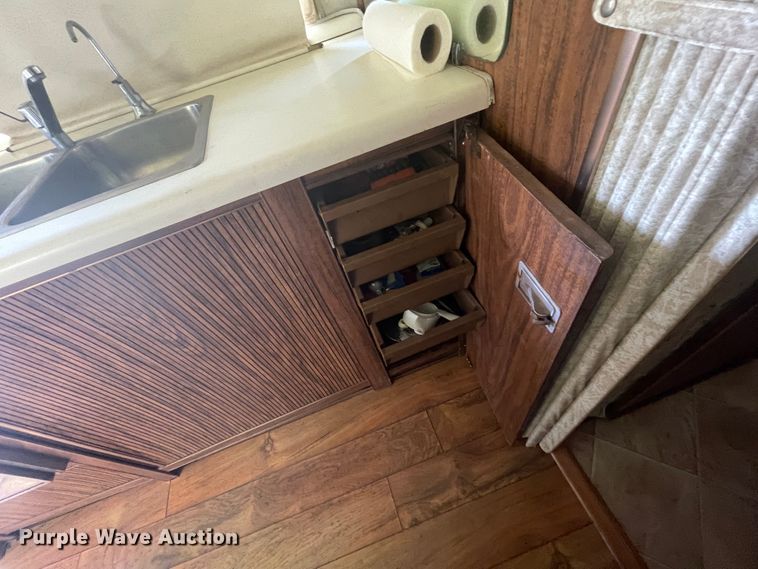 image for item KK9546 1978 Airstream Sovereign  camper