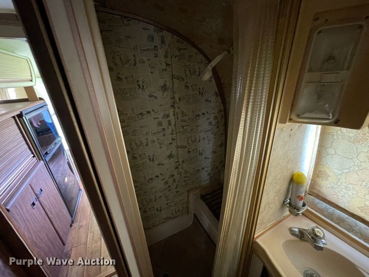 image for item KK9546 1978 Airstream Sovereign  camper