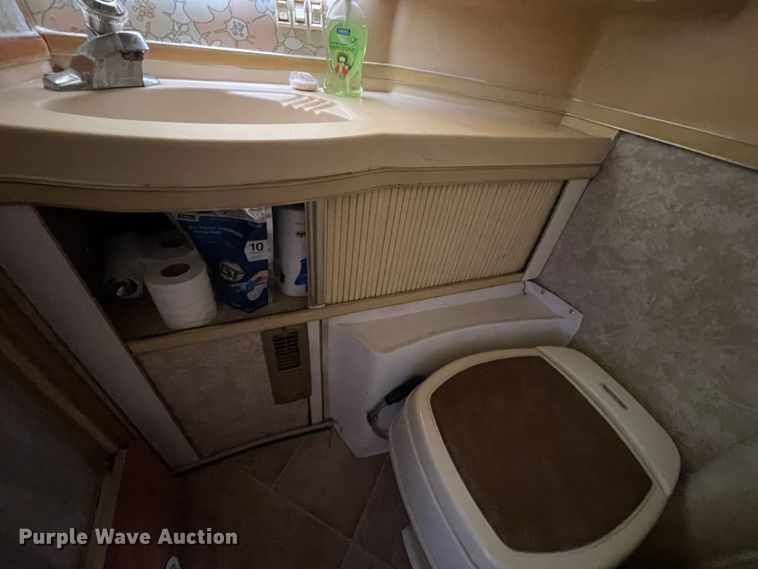 image for item KK9546 1978 Airstream Sovereign  camper