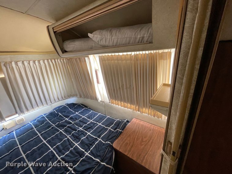 image for item KK9546 1978 Airstream Sovereign  camper